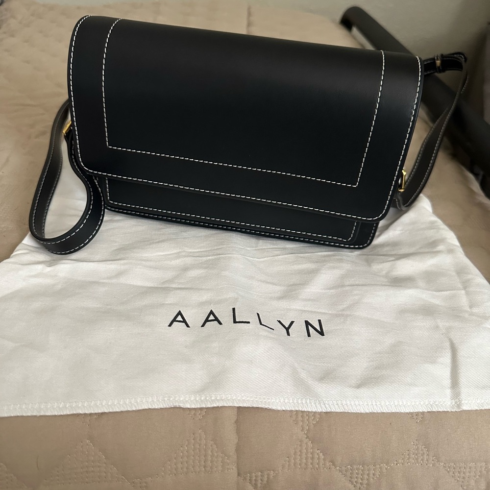 Aallyn Ingrid bag black